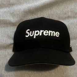 Supreme fitted hat
