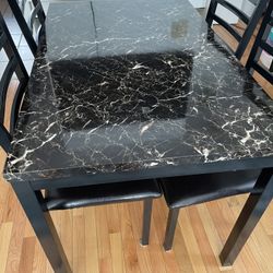 Kitchen Table & 4 Chairs