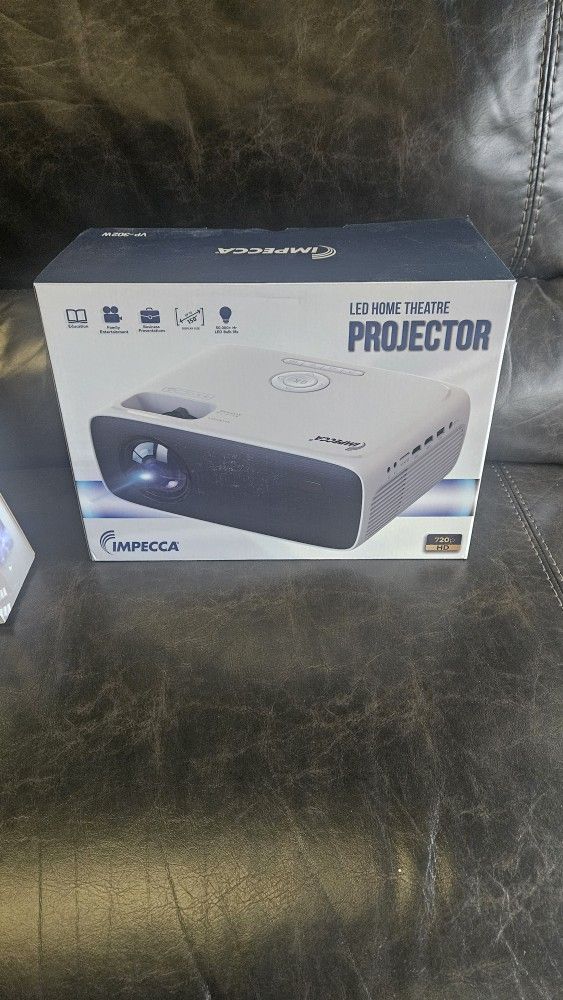 Impecca Projector