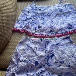 Women’s 2 Piece Lilly Pulitzer Size 2