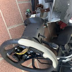 Steering wheel with key