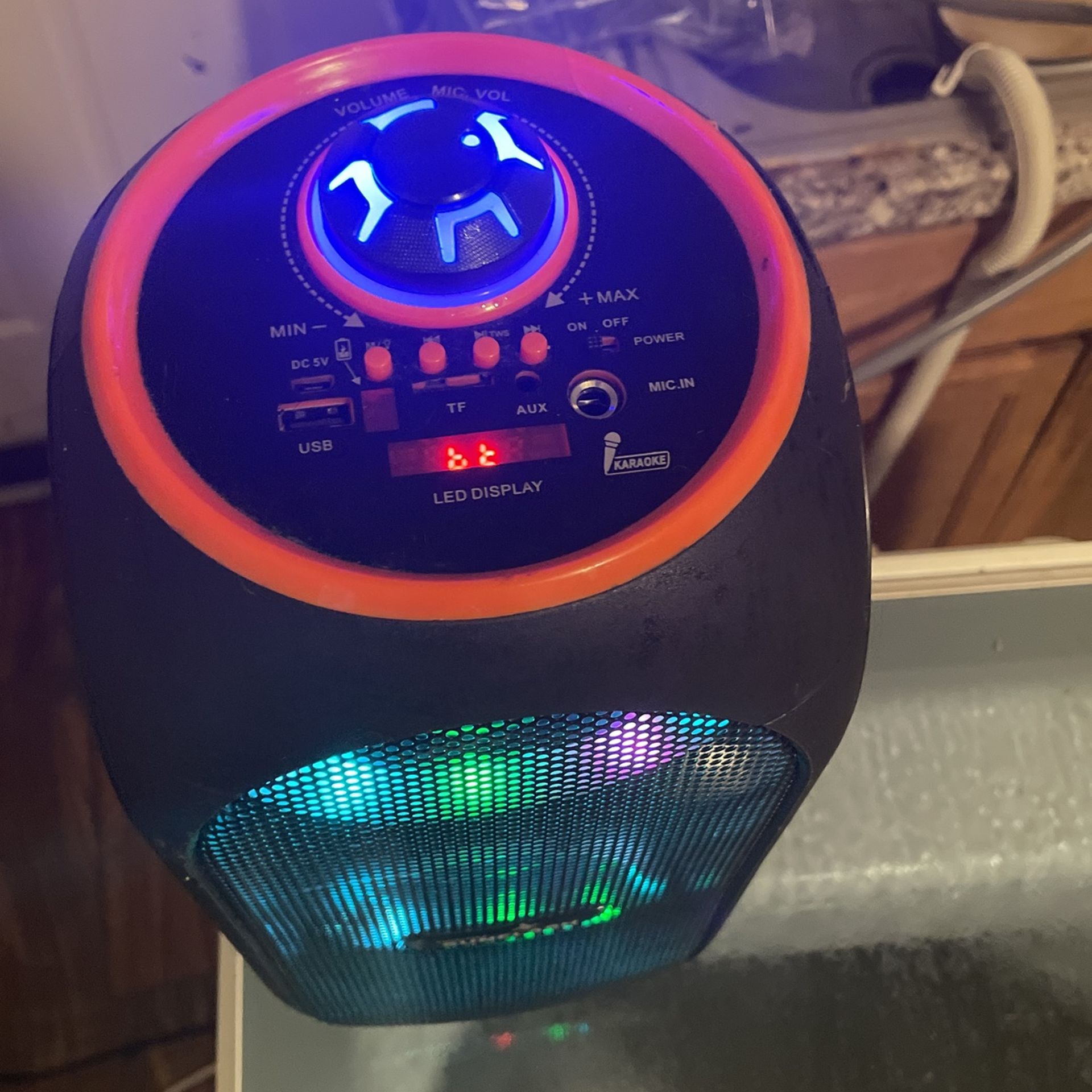 I Got Two Speakers Bluetooth Each 30$