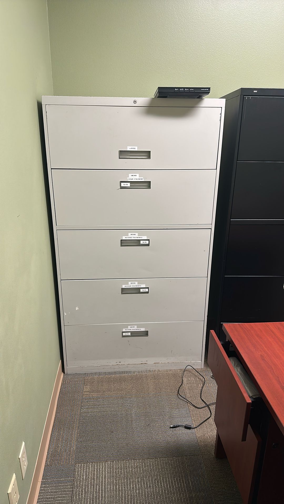 Filing cabinet 