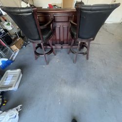 Bar And 2 Stools