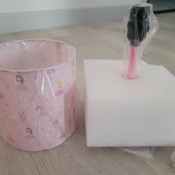 Girl Desk Table Lamp