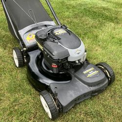 Yard Machines MTD 21” Self Propelled Lawn Mower 