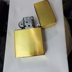 Giant Zippo