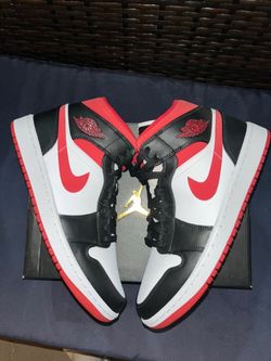 Air Jordan 1 Mid Black White Red Sneakers