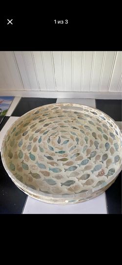 New, decorative tray with mother-of-pearl fish