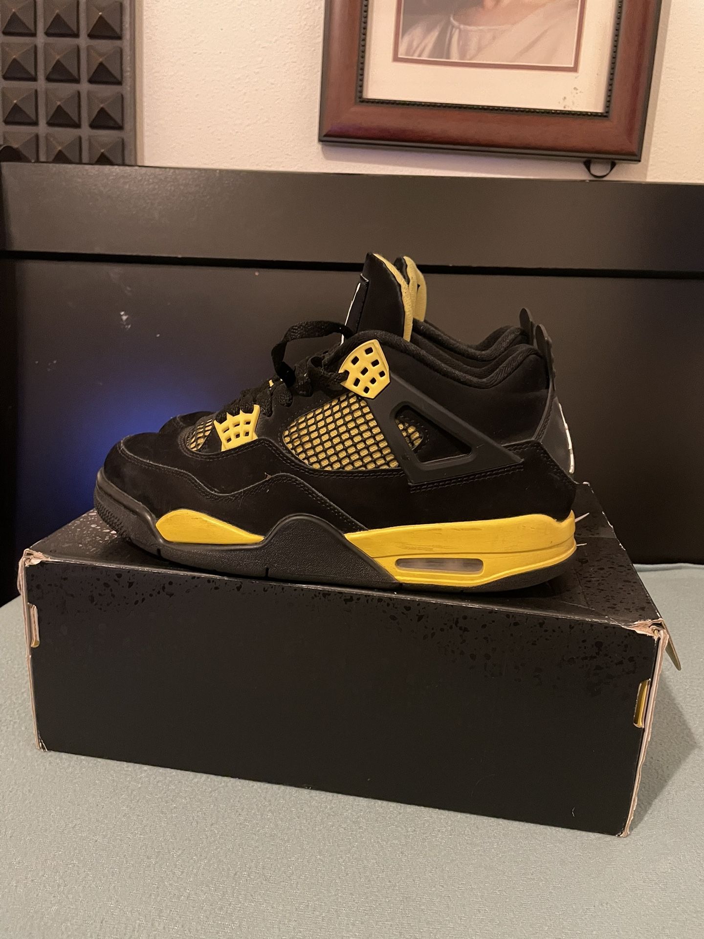 Jordan 4 Yellow Thunder