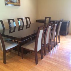 10 Person Dinkng Table, 10 Chairs And 4 Drawer Buffett
