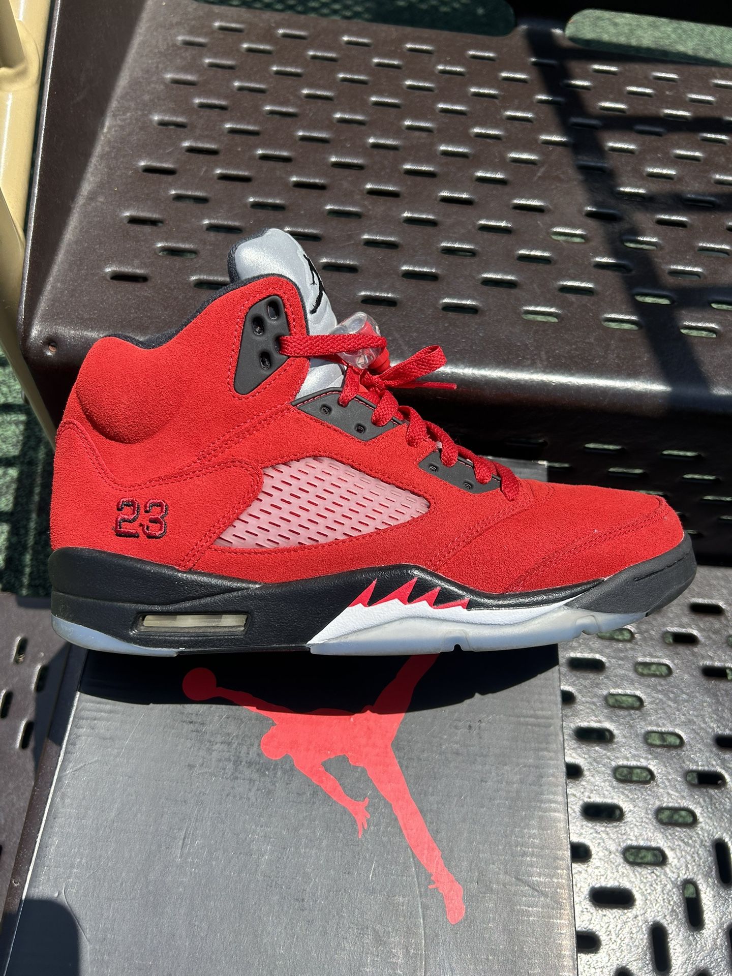 Jordan Retro 5 “Raging Bull” Size 10