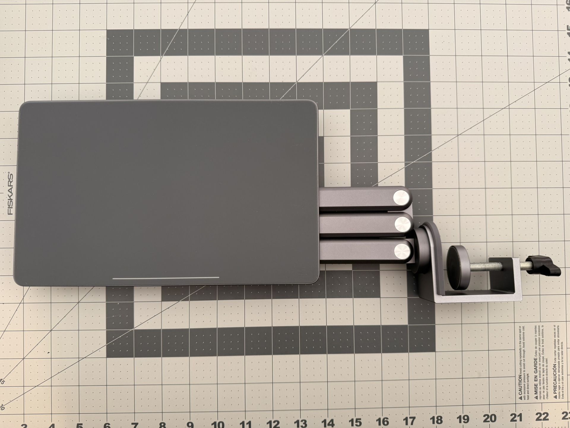 KU XIU Magnetic 12.9” iPad Pro (2023) Foldable Arm Mount