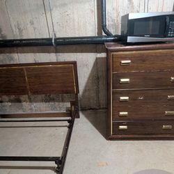 Queen Bedroom Set