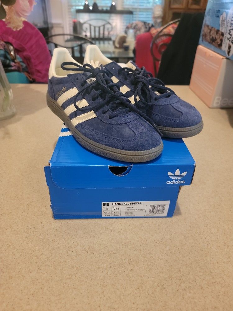 Adidas Handball Spezial **NEW** Size 8 Mens/9 Womens