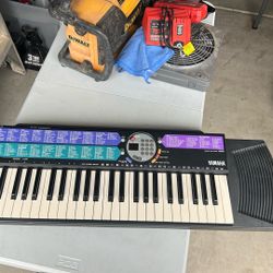 Yamaha PSR - 77 Piano