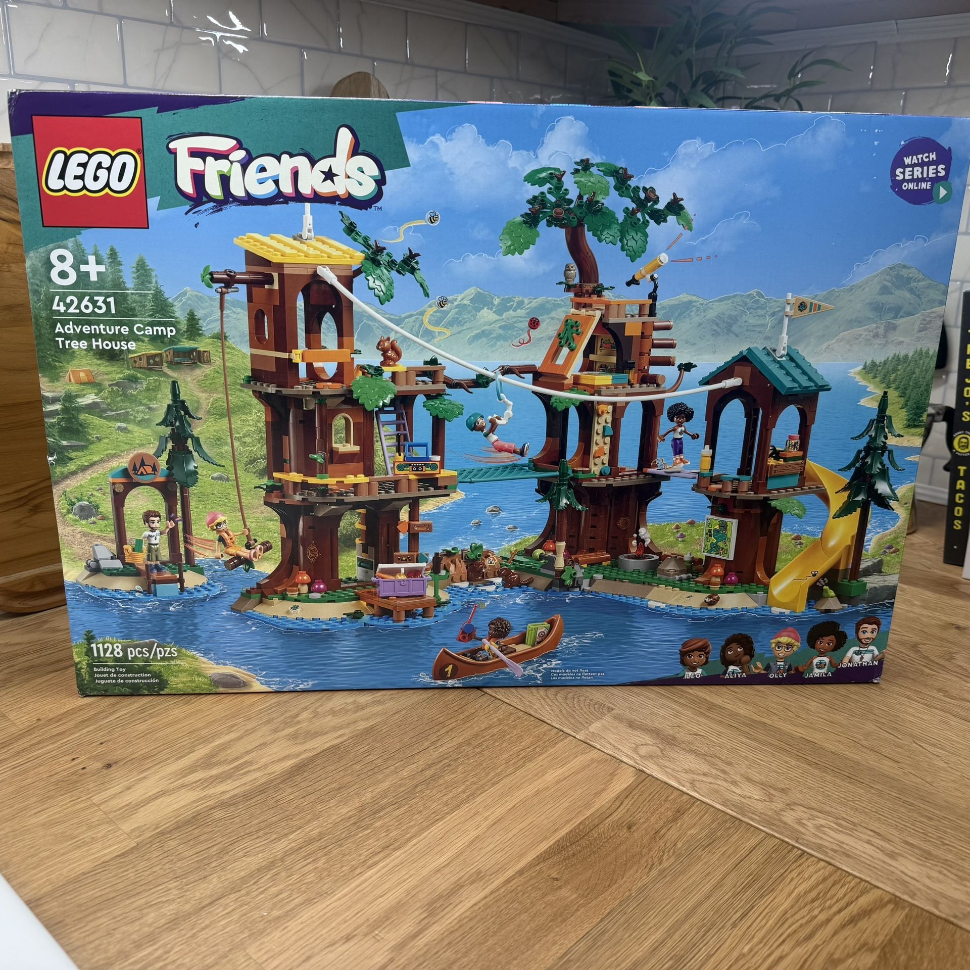 NEW LEGO Friends Adventure Camp Tree House