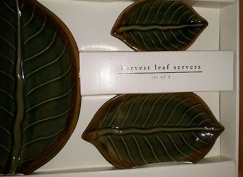 3 Pier 1 Green Harvest Leaf Shaped Stoneware Dining Serving Platters Plates Palm