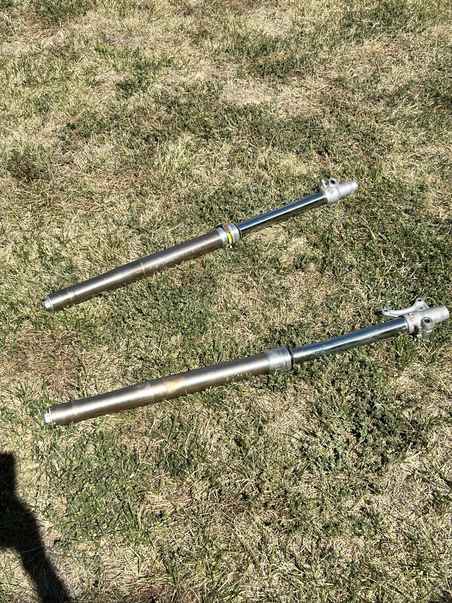 Yamaha YZ  85 Forks One Bent Other Isn’t Great For Parts
