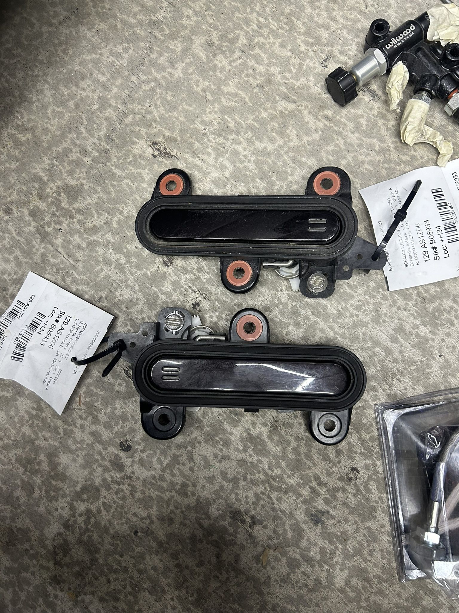 Aston Martin DB9 Handles