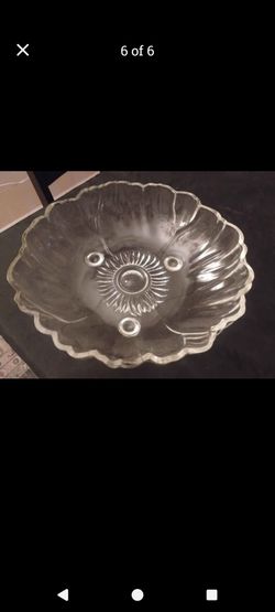 Vintage Indiana Glass 3-Footed Mid-Century Sunflower Glass Bowl