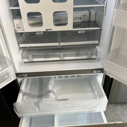 LG Refrigerator 36inc New 