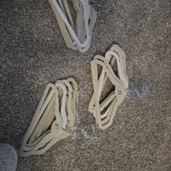Toddler Huggable Hanger 