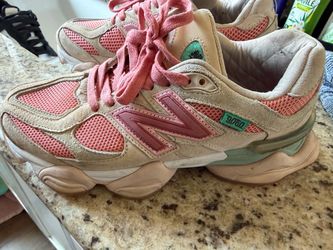 New balance women’s shoe size 7