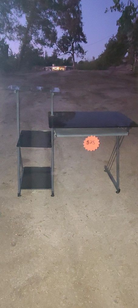 👻🎃GLASS DESK🎃👻