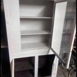 Cabinet storage glass display
