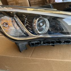 Headlights Set For Hyundai Sonata 