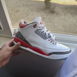 Jordan 3 Fire Red 
