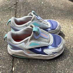kids nike shoes