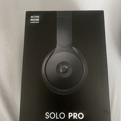 Beats Solo Pros