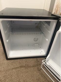 Mini fridge