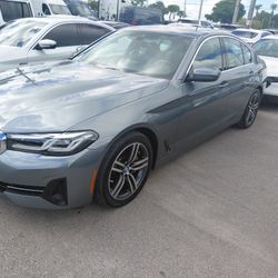 2021 BMW 530i