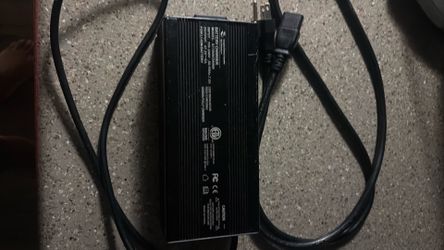 Rawrr mantis charger