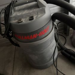 Pullman Holt Wet Dry Vacuum