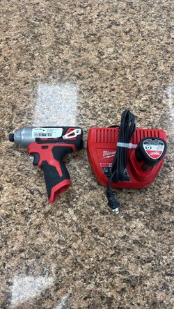 Tools drill Milwaukee 2462-20