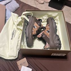 Burberry Brown Sneakers 