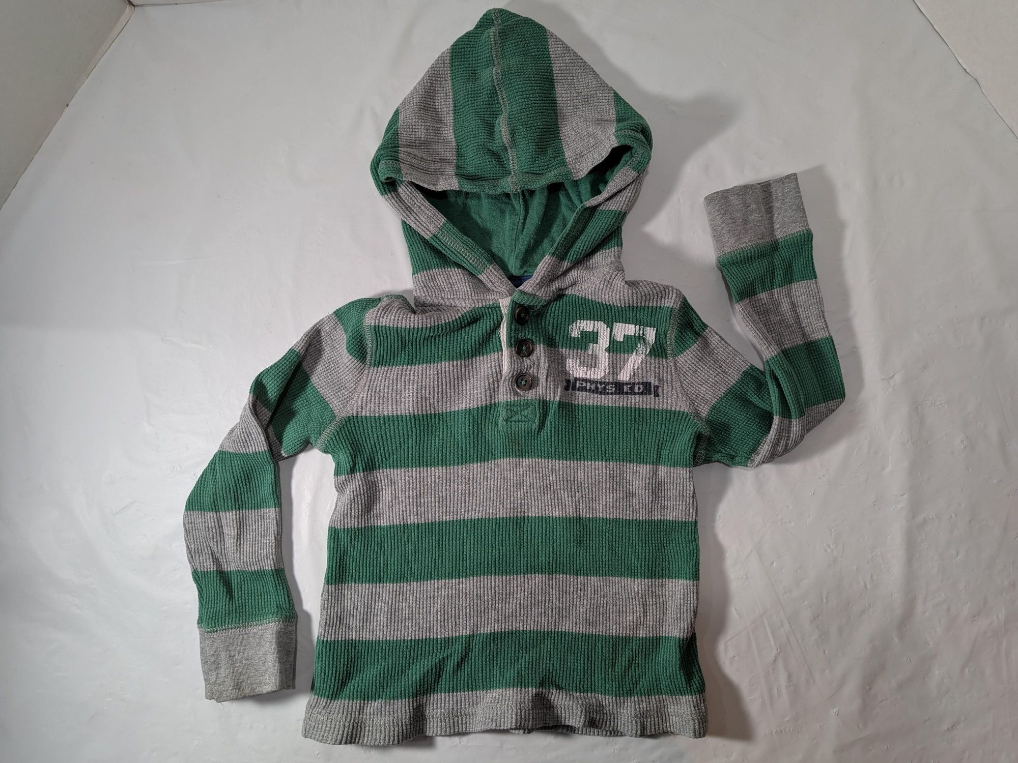 Old Navy. gray and green striped long-sleeve T-shirt. Size 5t. 5t.