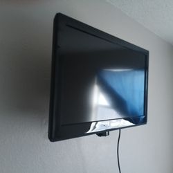 32-in Vizio Flat Screen TV 