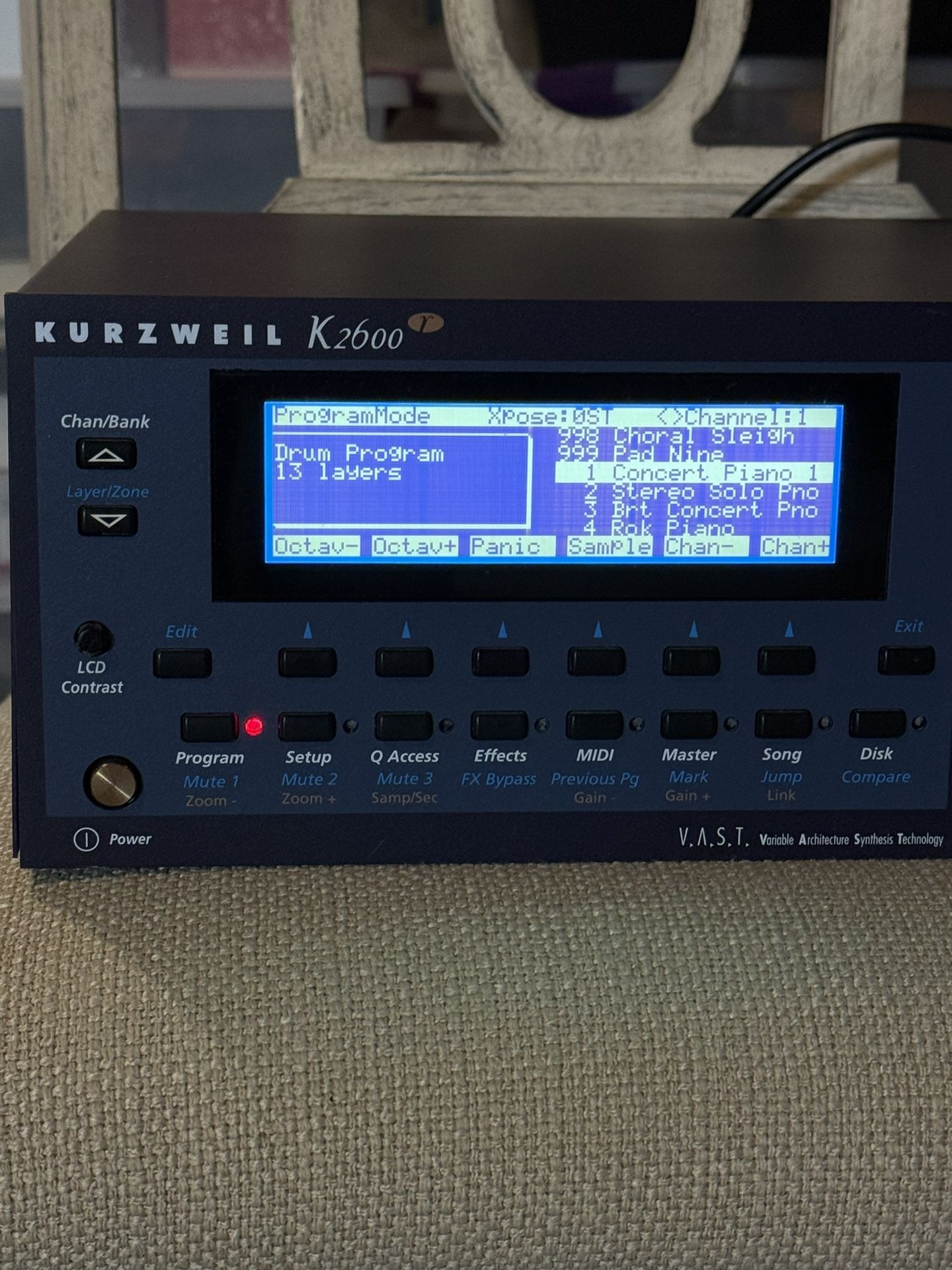 Kurzwell K2600r VAST Synthesizer