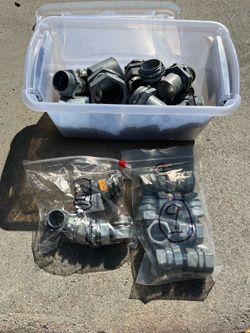 Various Electrical fittings, flex conduit, plugs, switches. See descriptions below for pricing