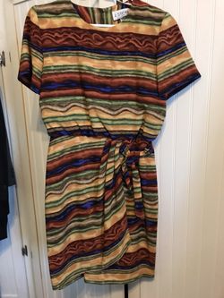 Vintage ladies dress J.Stevens by Carol escritor petites size 10 brown stripe