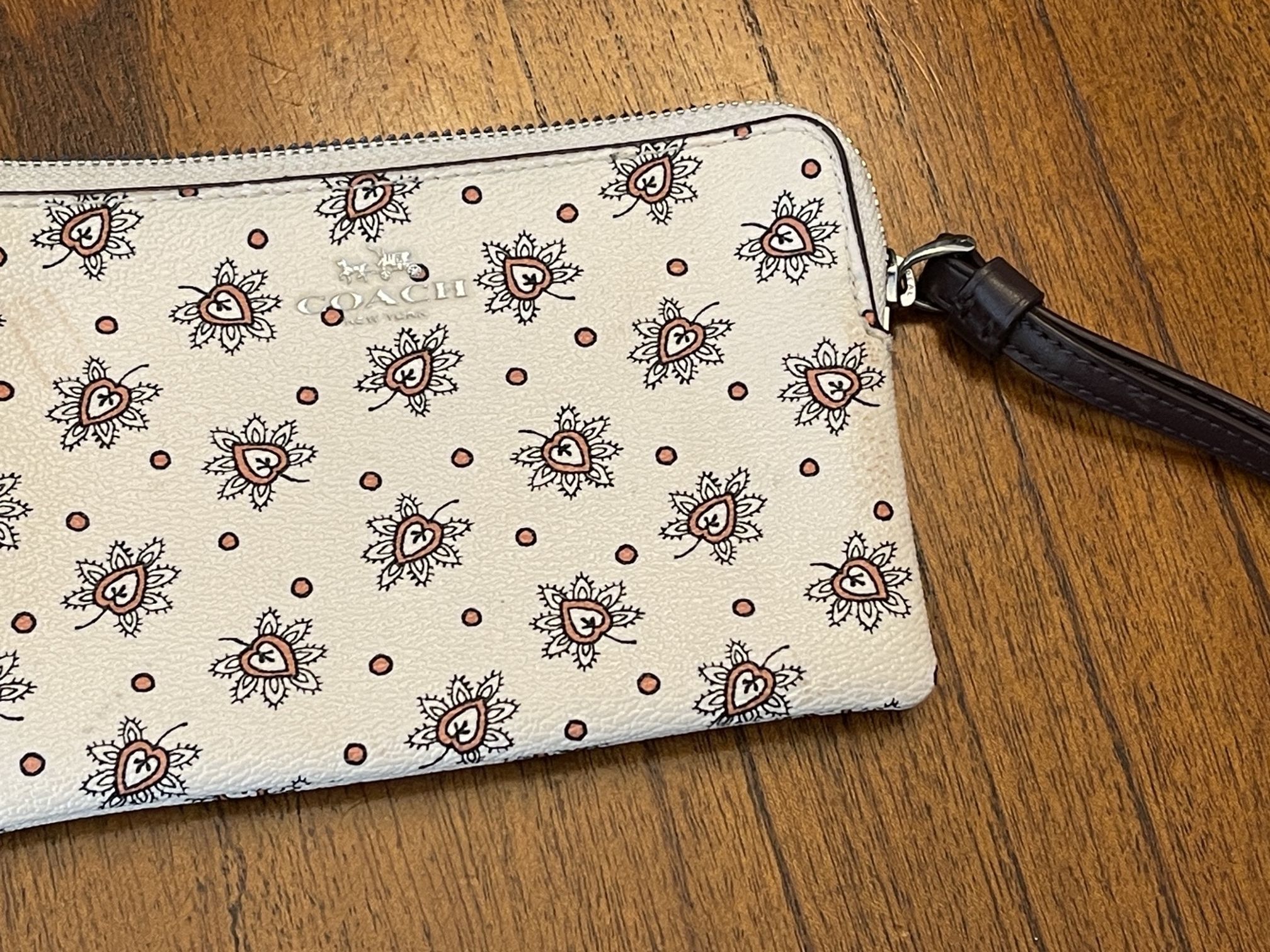 Coach - Wristlet!