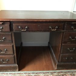 Antique Desk, Standard Furnirure Co  