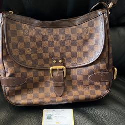 LOUIS VUITTON SANDALS WOMEN for Sale in Las Vegas, NV - OfferUp