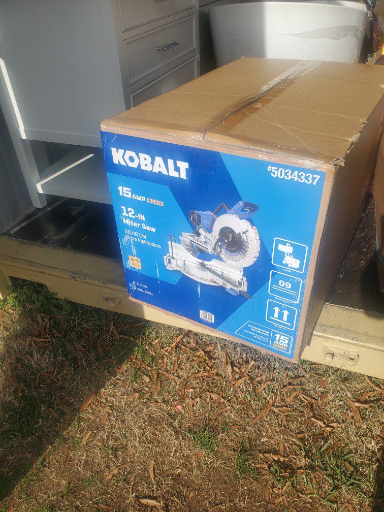 Kobalt Compact 12-in 15-Amp Dual Bevel Sliding Compound Corded Miter Saw