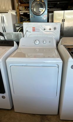 Hotpoint FrontLoad Dryer White